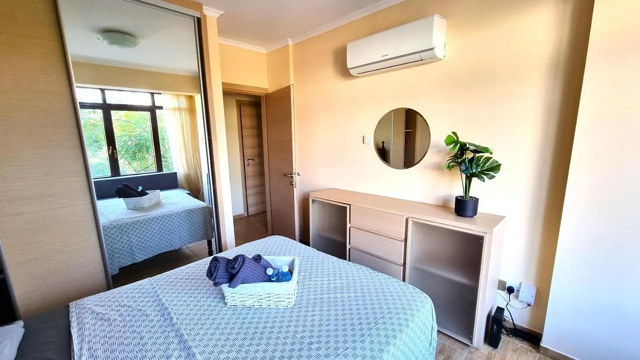 Salt Lake Serenity 2Br Apartment With Netflix Larnaca